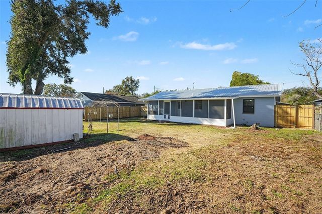 14814 11TH STREET, Dade City, FL 33523