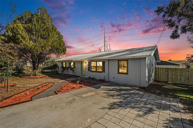 14814 11TH STREET, Dade City, FL 33523