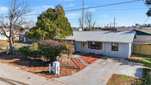 14814 11TH STREET, Dade City, FL 33523