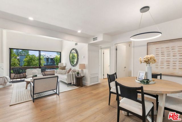 5800 Owensmouth Avenue 76, Woodland Hills, CA 91367