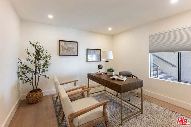 5800 Owensmouth Avenue 76, Woodland Hills, CA 91367