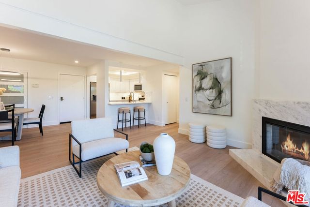 5800 Owensmouth Avenue 76, Woodland Hills, CA 91367