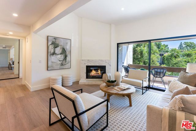 5800 Owensmouth Avenue 76, Woodland Hills, CA 91367