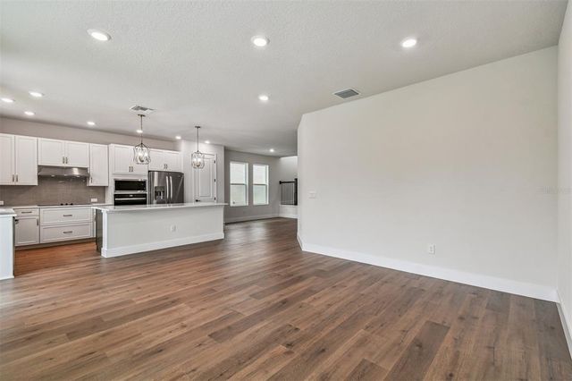 3275 GUANABANA CROSSING, Wesley Chapel, FL 33543