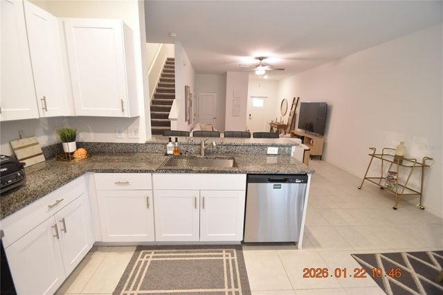 10296 TRUMPET HONEYSUCKLE WAY, San Antonio, FL 33576