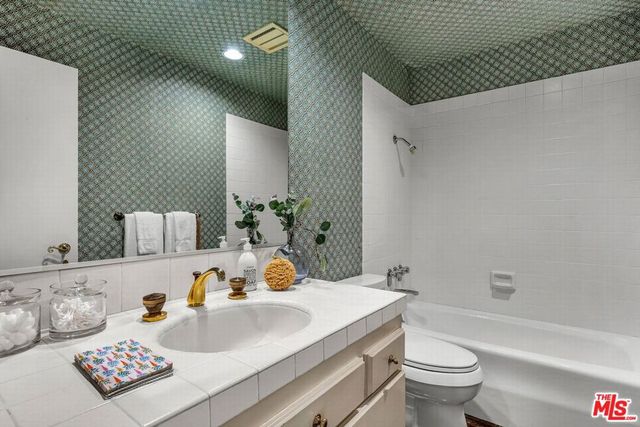 10126 Empyrean Way 102, Los Angeles, CA 90067