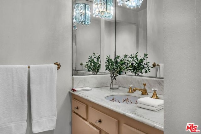 10126 Empyrean Way 102, Los Angeles, CA 90067