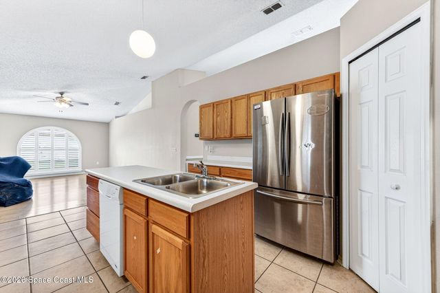 426 Wildwood Avenue SW, Palm Bay, FL 32908