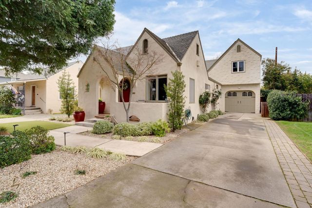 1324 57th St, Sacramento, CA 95819