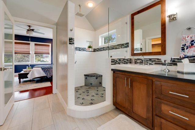 1324 57th St, Sacramento, CA 95819