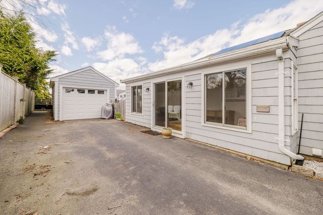 554 Madison Street, Fall River, MA 02720