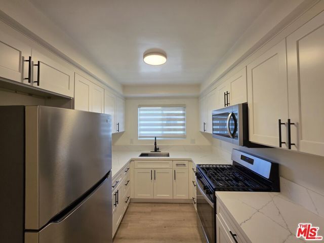 11716 Oxford Avenue 2, Hawthorne, CA 90250