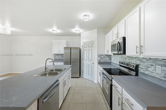 10288 Silver Pond Lane, Lehigh Acres, FL 33936