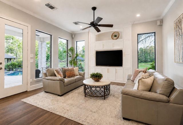 6611 Course View Lane, Spring, TX 77389
