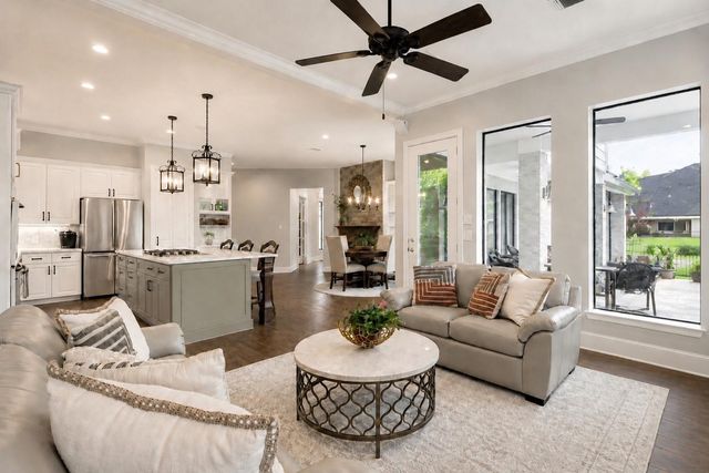 6611 Course View Lane, Spring, TX 77389