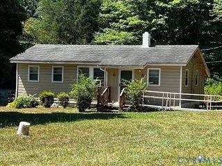 11180 Winterham Rd, Amelia Courthouse, VA 23002