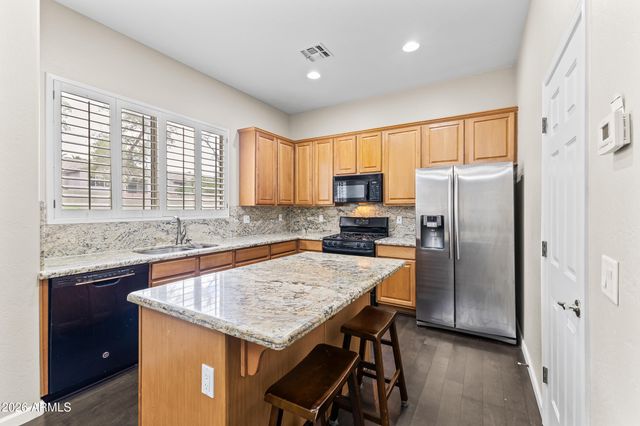 2043 W PERIWINKLE Way, Chandler, AZ 85248