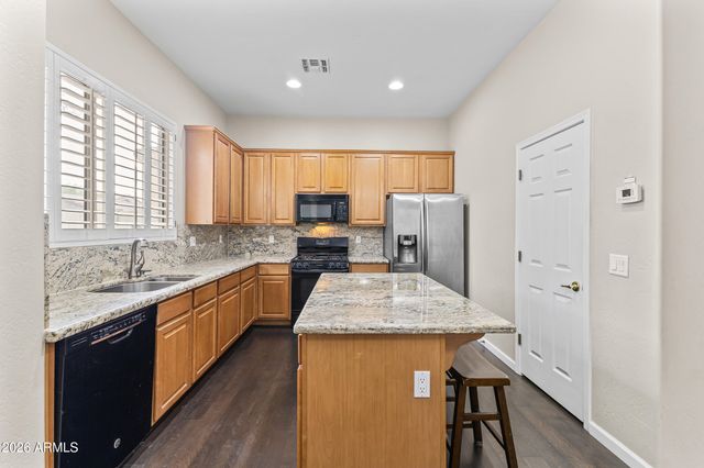 2043 W PERIWINKLE Way, Chandler, AZ 85248