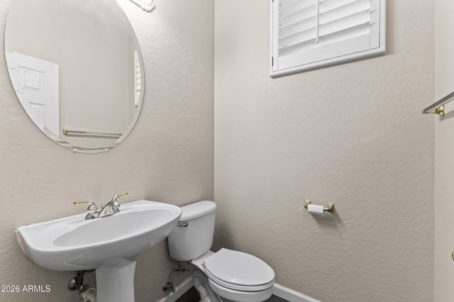 2043 W PERIWINKLE Way, Chandler, AZ 85248