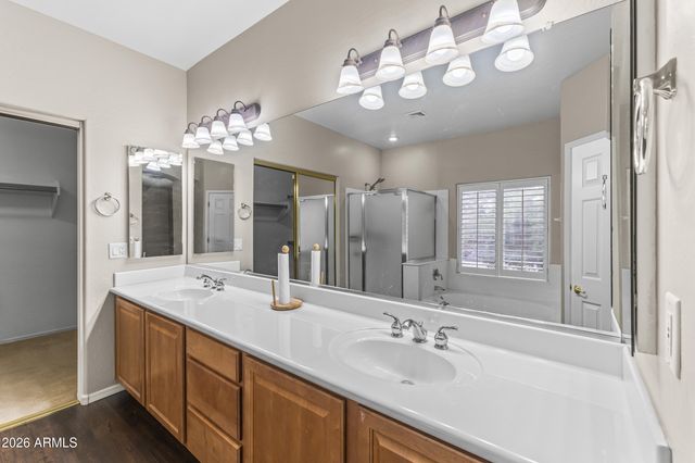 2043 W PERIWINKLE Way, Chandler, AZ 85248