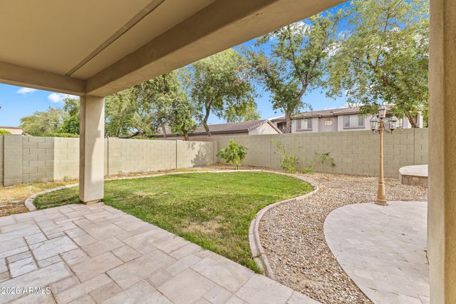 2043 W PERIWINKLE Way, Chandler, AZ 85248