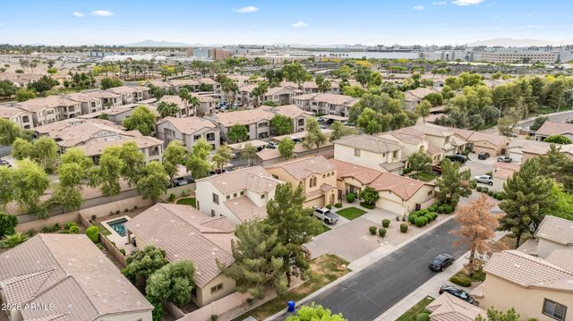 2043 W PERIWINKLE Way, Chandler, AZ 85248