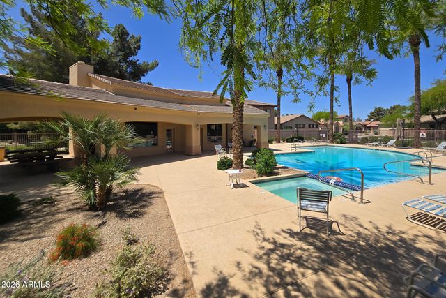 2043 W PERIWINKLE Way, Chandler, AZ 85248