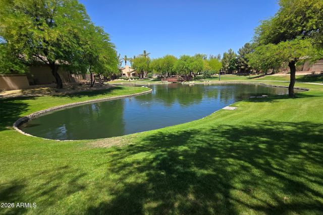 2043 W PERIWINKLE Way, Chandler, AZ 85248