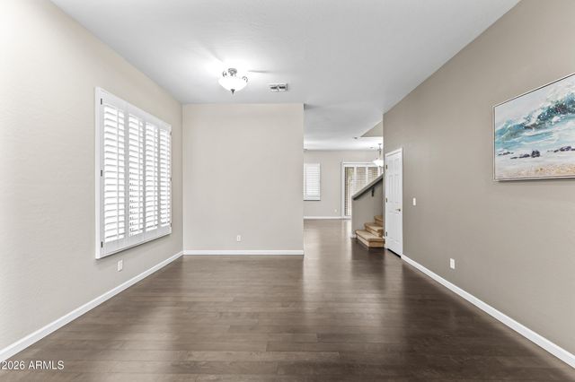 2043 W PERIWINKLE Way, Chandler, AZ 85248