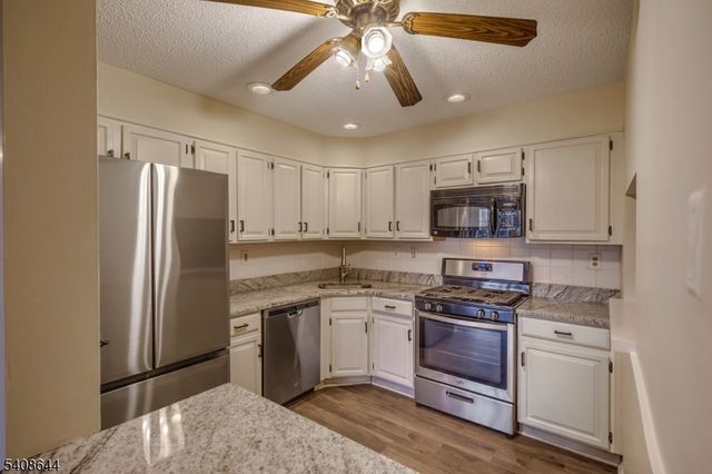 1306 Boxwood Drive, Branchburg Twp., NJ 08876