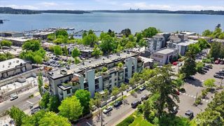 129 3rd Avenue #404, Kirkland, WA 98033