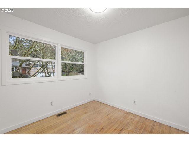 5431 Sw 53RD Ave, Portland, OR 97221