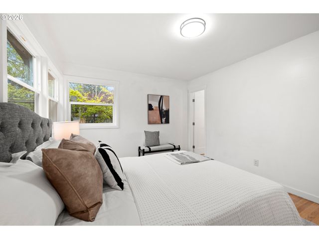 5431 Sw 53RD Ave, Portland, OR 97221