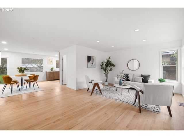 5431 Sw 53RD Ave, Portland, OR 97221