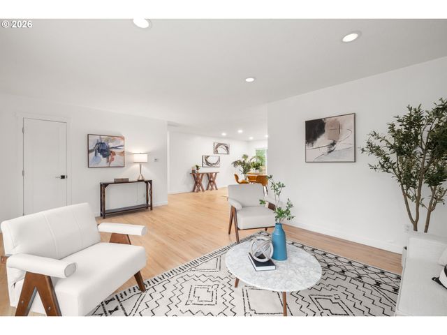 5431 Sw 53RD Ave, Portland, OR 97221