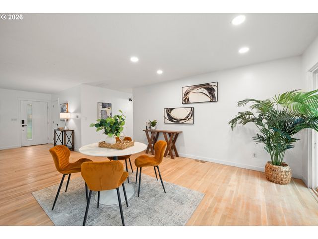 5431 Sw 53RD Ave, Portland, OR 97221