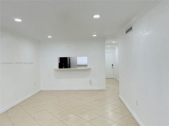 1100 W 35th Street 8, Hialeah, FL 33012
