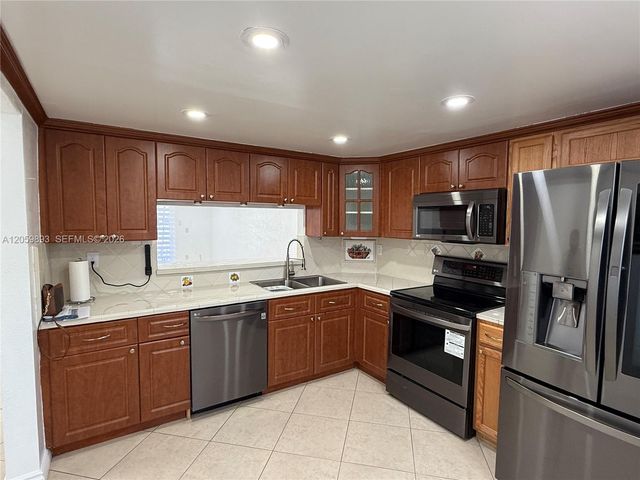1100 W 35th Street 8, Hialeah, FL 33012