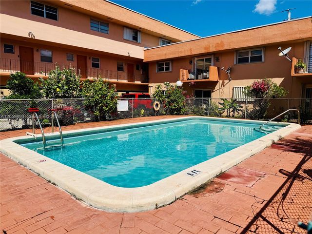 1100 W 35th Street 8, Hialeah, FL 33012