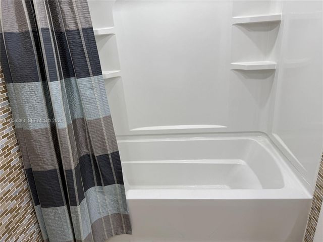 1100 W 35th Street 8, Hialeah, FL 33012