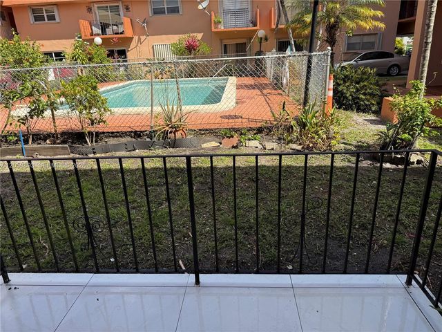 1100 W 35th Street 8, Hialeah, FL 33012