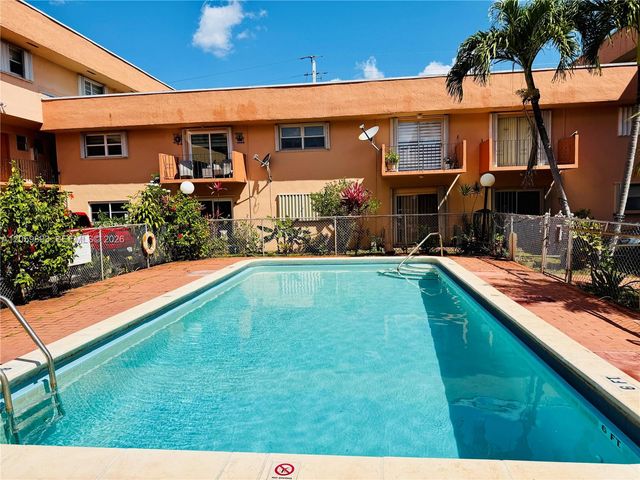 1100 W 35th Street 8, Hialeah, FL 33012