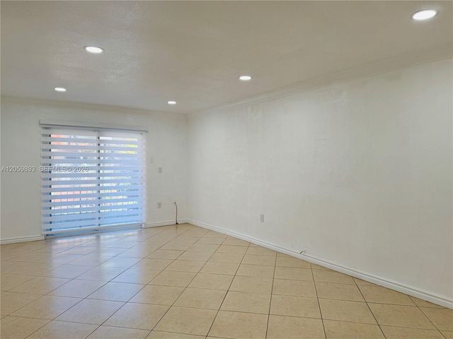 1100 W 35th Street 8, Hialeah, FL 33012