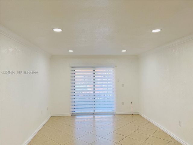 1100 W 35th Street 8, Hialeah, FL 33012