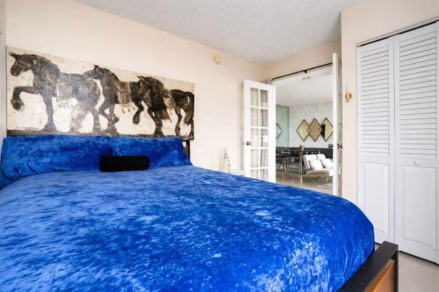 3675 N Country Club Drive 2401, Aventura, FL 33180