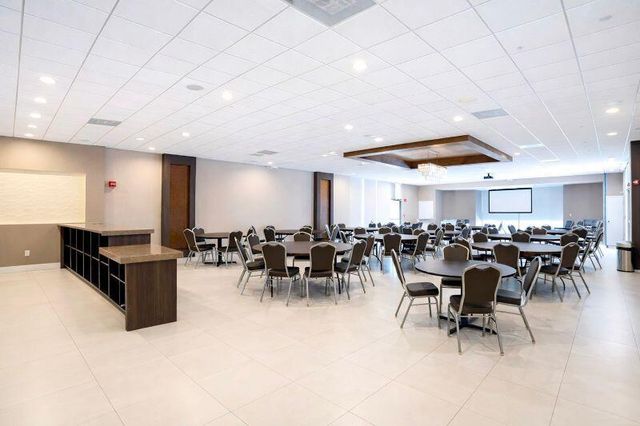 3675 N Country Club Drive 2401, Aventura, FL 33180