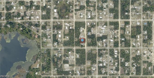 14-17-28-0200-004-04100 Oak ST, Paisley, FL 32767