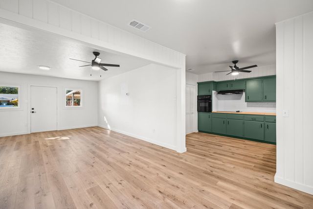 2712 37th Street, Lubbock, TX 79413