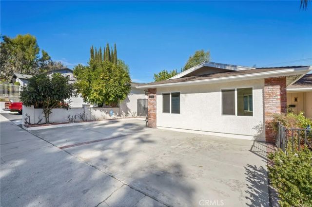 21703 Costanso, Woodland Hills, CA 91364