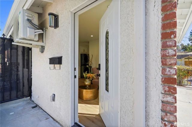 21703 Costanso, Woodland Hills, CA 91364